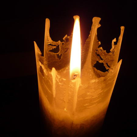 Kerzenflamme Stearinkerzen Kreuzform, Kerzenbild 4